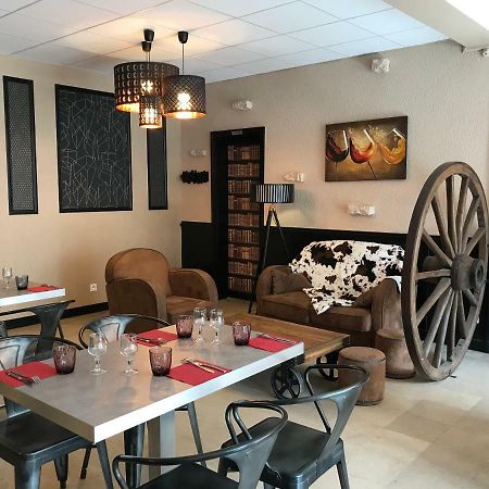 Hotel Du Centre - Restaurant Le P'Tit Gourmet 토네레 외부 사진