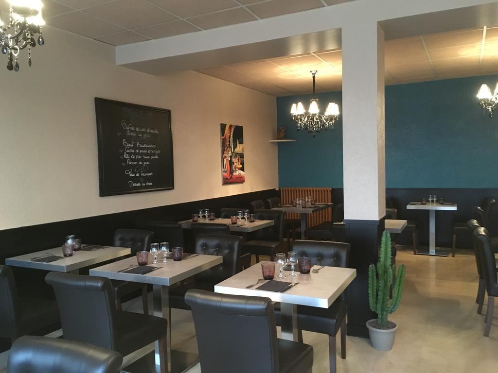 Hotel Du Centre - Restaurant Le P'Tit Gourmet 토네레 외부 사진